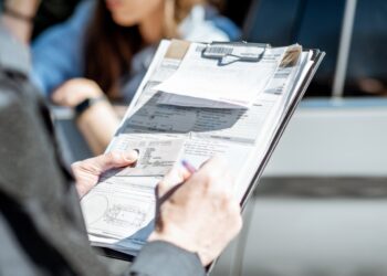 esta es la nueva multa de la DGT si llevas este dispositivo en tu coche