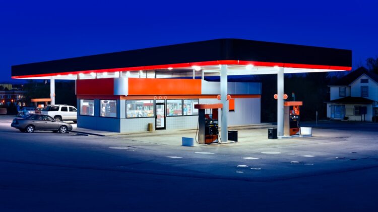 La gasolinera que está regalando botellas de aceite de oliva por repostar está en esta localidad 1 La gasolinera que está regalando botellas de aceite de oliva por repostar está en esta localidad