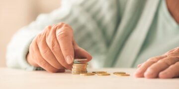 Los jubilados que van a recibir hasta 600 euros más en su pensión en 2025