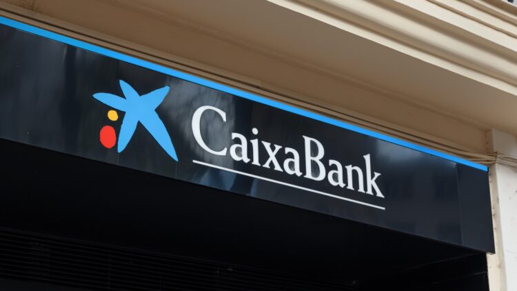 Un televisor Samsung o 400 euros: los regalazos que ofrece CaixaBank y solo tendrás que hacer esto 1 televisor Samsung