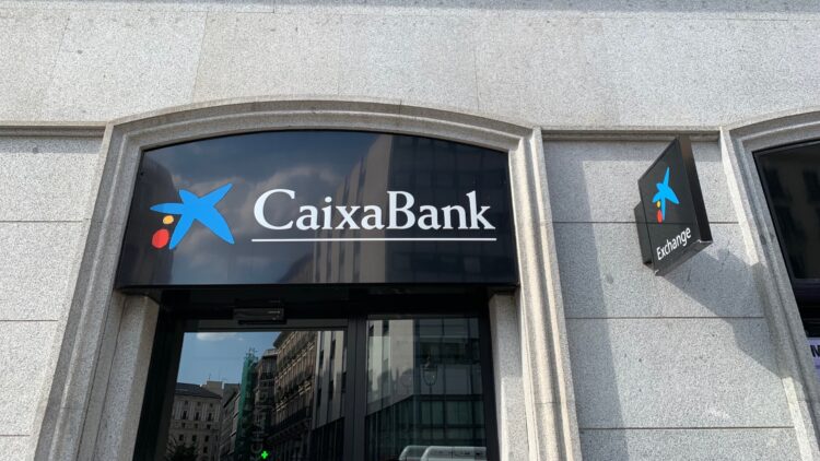 CaixaBank ha anunciado nuevos cambios en sus oficinas: así afectará a todos sus clientes 1 CaixaBank