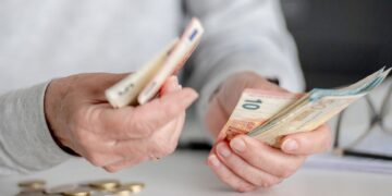 Complemento a Mínimos