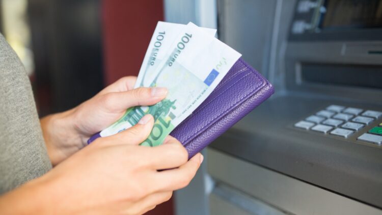 Los bancos ya lo han avisado: cambian las fechas en las que vas a recibir el Ingreso Mínimo Vital en enero 1 Ingreso Mínimo Vital