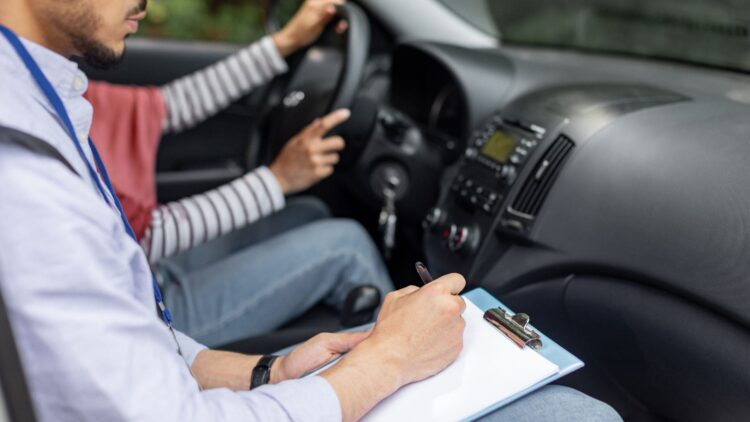 Adiós al carnet de conducir: esta será la nueva prueba que tendrán que pasar estos conductores 1 Pruebas carnet de conducir