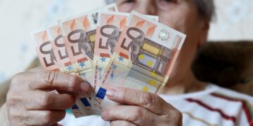 Hacienda va a devolver un dineral a estos jubilados: así puedes saber si eres uno de los afortunados