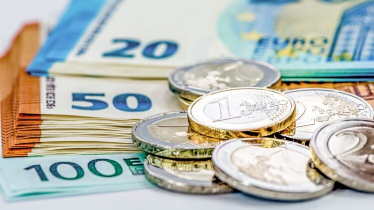 Muy buenas noticias desde el SEPE: el nuevo subsidio de hasta 600 euros se amplía a todos estos beneficiarios 1 Muy buenas noticias desde el SEPE: el nuevo subsidio de hasta 600 euros se amplía a todos estos beneficiarios