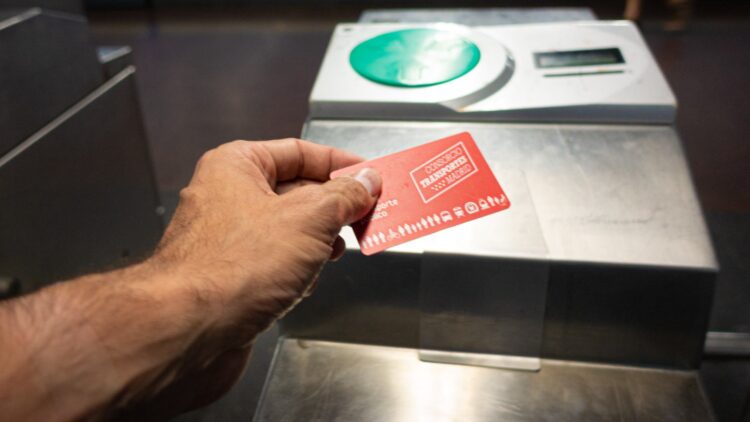 Si cumples estos requisitos, podrás ahorrar mucho dinero: cómo coger el transporte público en Madrid casi gratis 1 transporte publico