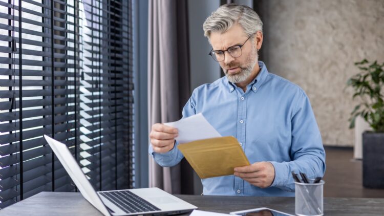 Este es el importante documento de Hacienda que debes guardar durante años: te puede caer una multa de miles de euros 1 El importante documento de Hacienda que debes guardar