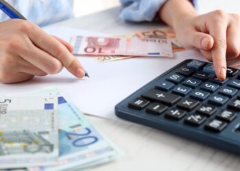 ahorrarte hasta 1.500 euros en la Renta