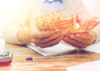 ayudas que se pueden pedir con 52 anos