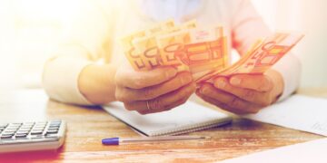 ayudas que se pueden pedir con 52 anos