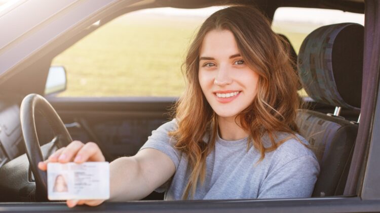 La DGT está regalando puntos del carnet de conducir: estos son los requisitos para conseguirlos 1 La DGT esta regalando puntos del carnet de conducir