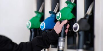 La multa que te van a poner por echar gasolina