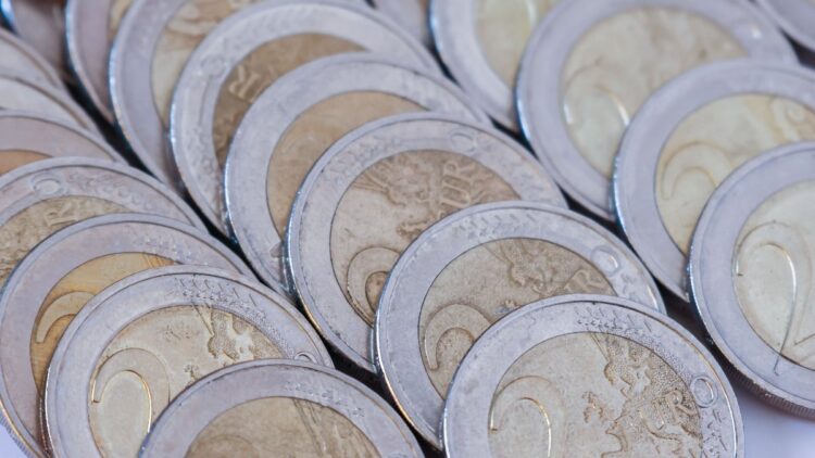 Las monedas de 2 euros por las que te pagarán hasta 5.000 euros y que puedes tener en casa 1 monedas 2 euros