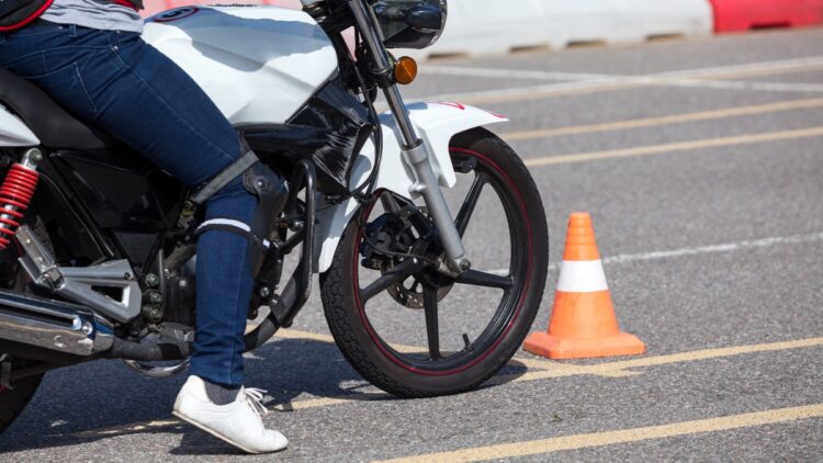 No hay marcha atrás: los únicos conductores que podrán llevar motos de 125 con el carnet de conducir B 1 motos