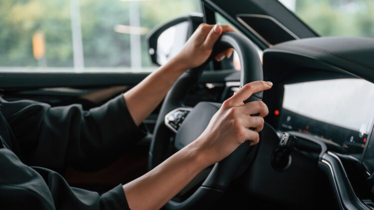 La comunidad autónoma que está dando hasta 3.500 euros por cambiarte de coche 1 Hasta 3.500 euros por cambiarte de coche