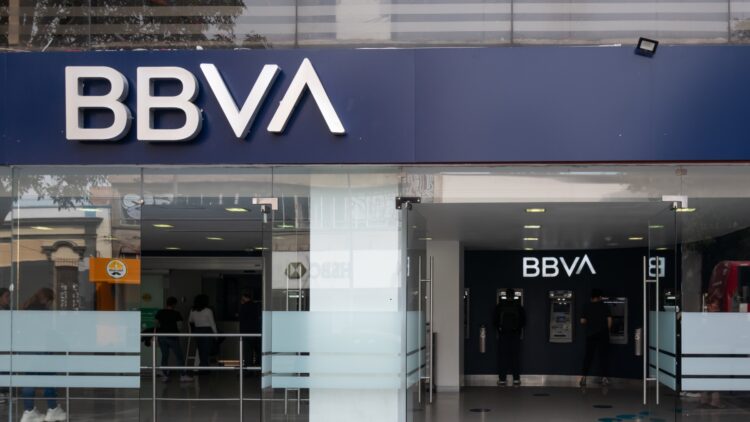 Los bancos van a cerrar durante 4 días seguidos y estas son las razones 1 Los bancos van a cerrar durante 4 dias seguidos