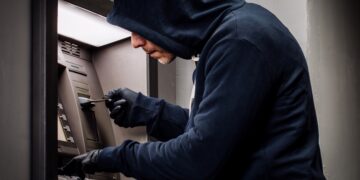 Si ves esto en un cajero automatico, no metas la tarjeta