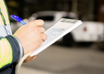 La DGT obliga a llevar esto en tu coche