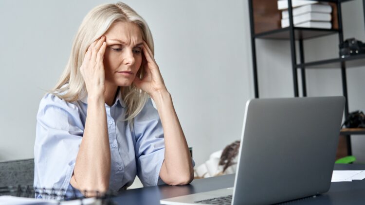 Si cobras una pensión, debes presentar este documento antes de que acabe marzo: el nuevo aviso de la Seguridad Social 1 Si cobras una pension, debes presentar este documento