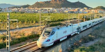 Renfe esta buscando 1.000 trabajadores para este 2025