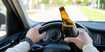 Esto es lo que debes beber si no quieres dar positivo en un control de alcohol: los límites cambian de nuevo