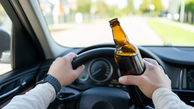 Esto es lo que debes beber si no quieres dar positivo en un control de alcohol: los límites cambian de nuevo 1 Esto es lo que debes beber si no quieres dar positivo en un control de alcohol: los límites cambian de nuevo