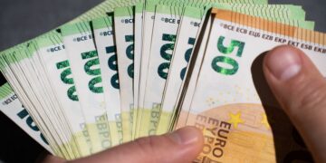 Las dos ayudas de 600 euros que te dará la Seguridad Social