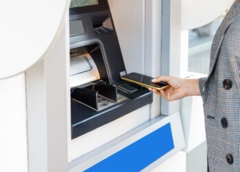 La nueva tecnología para sacar dinero de los cajeros automáticos