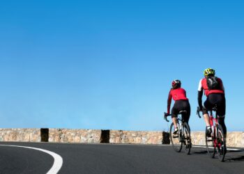 Nuevas multas de la DGT confirmadas para los ciclistas: 200 euros
