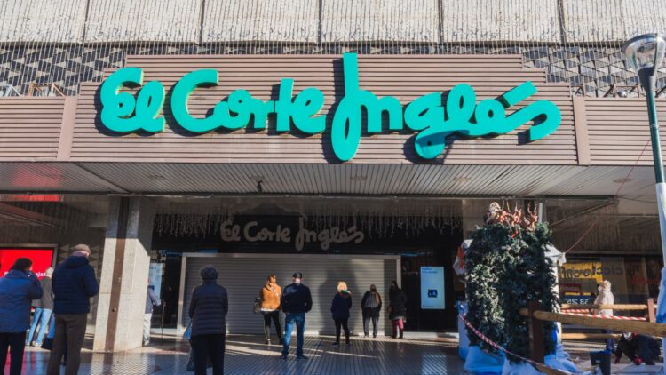 Madrid dice adiós a El Corte Inglés: dos de sus míticas tiendas echan el cierre para siempre 1 Madrid dice adiós a El Corte Inglés