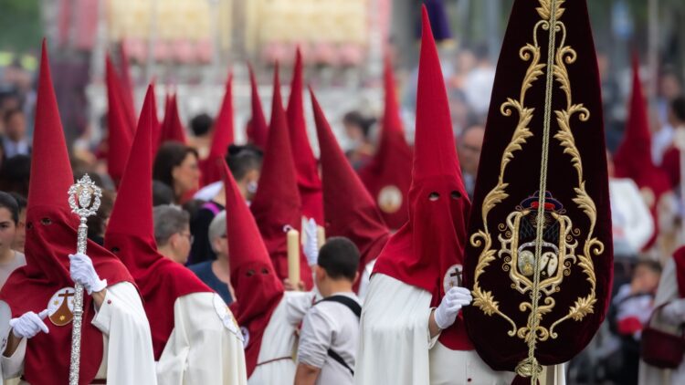 Los mejores lugares para celebrar la Semana Santa de 2025 en España 1 Los mejores lugares para celebrar la Semana Santa de 2025 en España