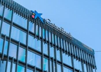 El plazo para solicitar tu beca a La Caixa ha comenzado: estos son los requisitos que debes cumplir