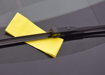 Cuidado con las multas en coche en el extranjero: a partir de ahora no te vas a librar de pagarlas