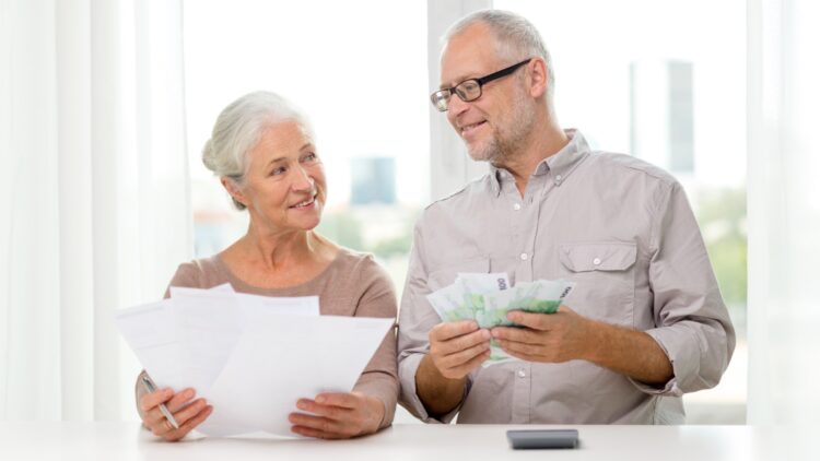 Buenas noticias si eres uno de estos jubilados: podrás cobrar dos pensiones a la vez 1 Si eres uno de estos jubilados: podrás cobrar dos pensiones a la vez