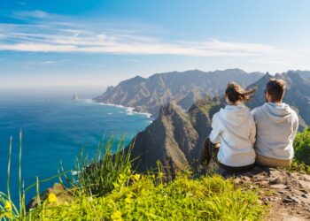 Puente de mayo de 2025: qué días son festivos