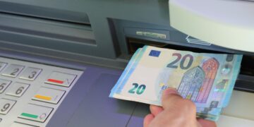 Máximo de dinero en efectivo que se podrá sacar en mayo de los cajeros automáticos