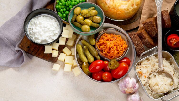 Un nutricionista desvela cuáles son los mejores snacks para picar