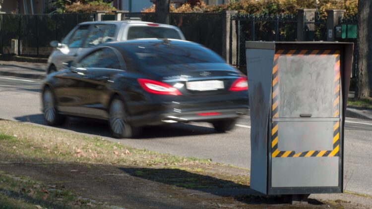 El fin de la regla del “5 y el 7” en los radares: la DGT confirma la nueva velocidad a la que saltarán en España 1 La DGT confirma la nueva velocidad a la que saltarán en España