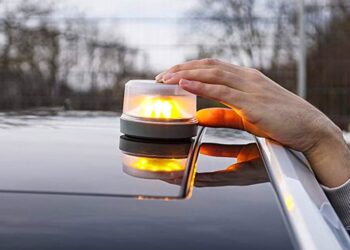 Tira el precio de la luz de emergencia V16