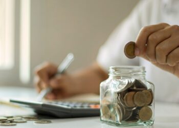 Esta es la ínfima cantidad que debes ahorrar al mes