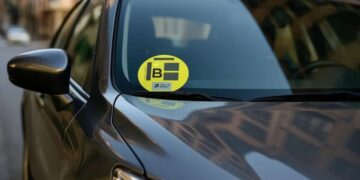 Los coches con etiqueta B de la DGT tendrán más restricciones