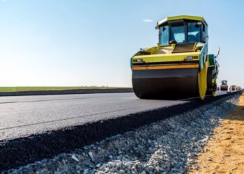 Adiós al petróleo: esta nueva forma de fabricar asfalto 'made in Spain'