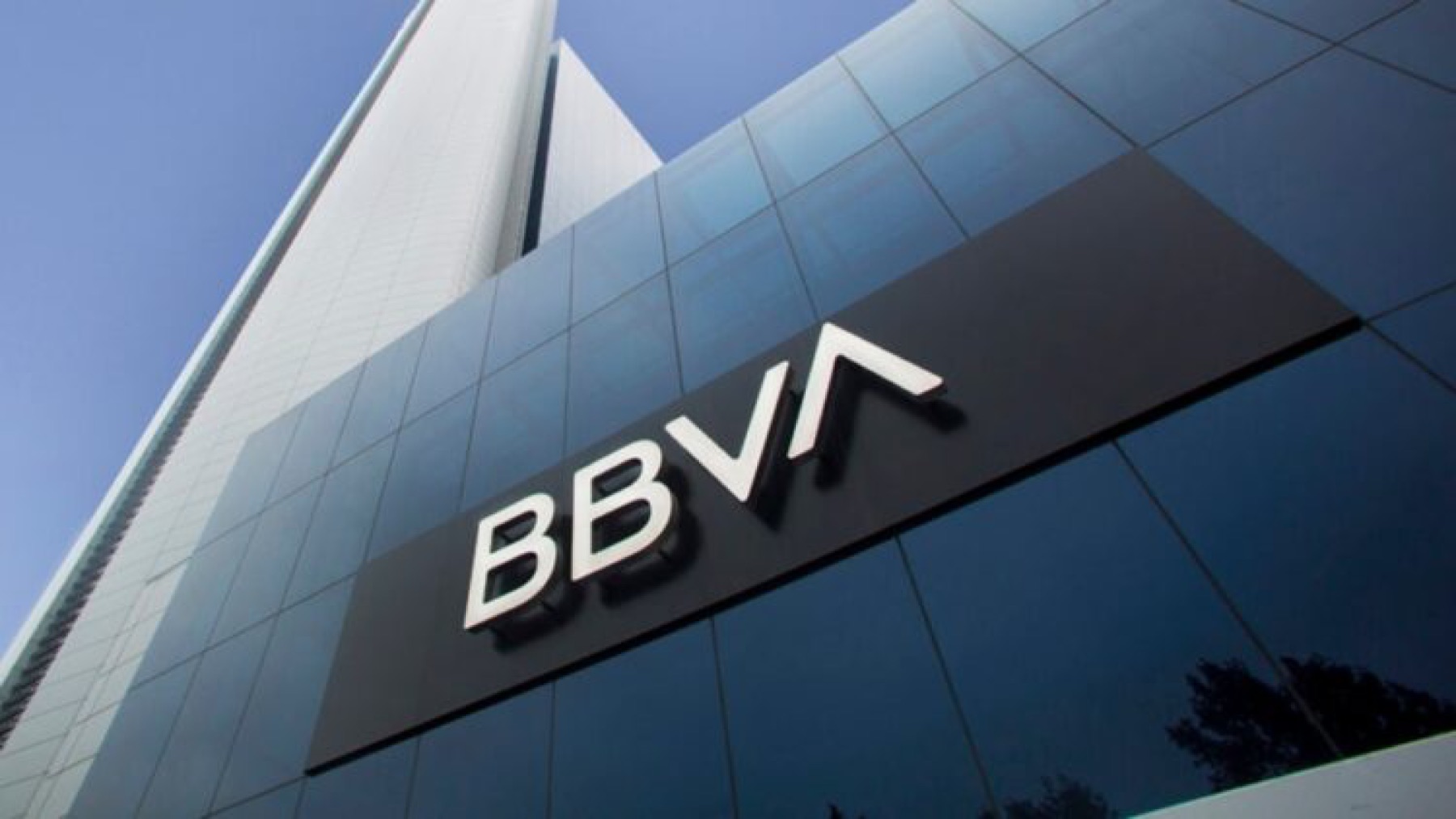Puedes ganar hasta 750 euros por hacerte cliente de BBVA