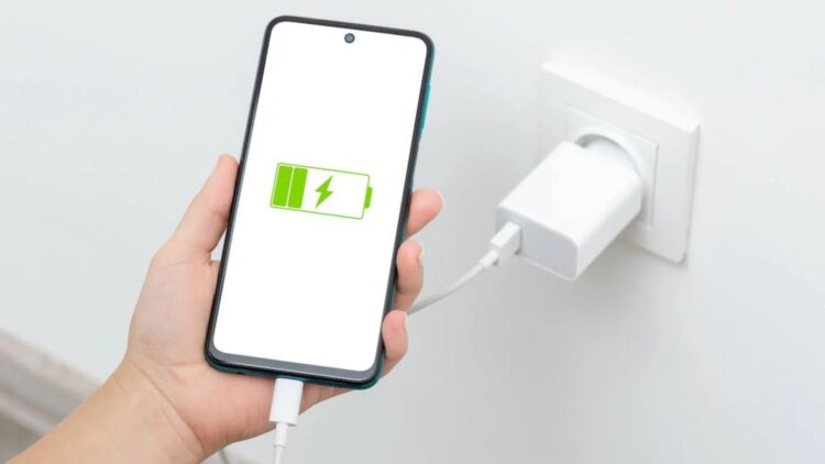 Nuevo sistema de carga devolverá la batería de tu móvil