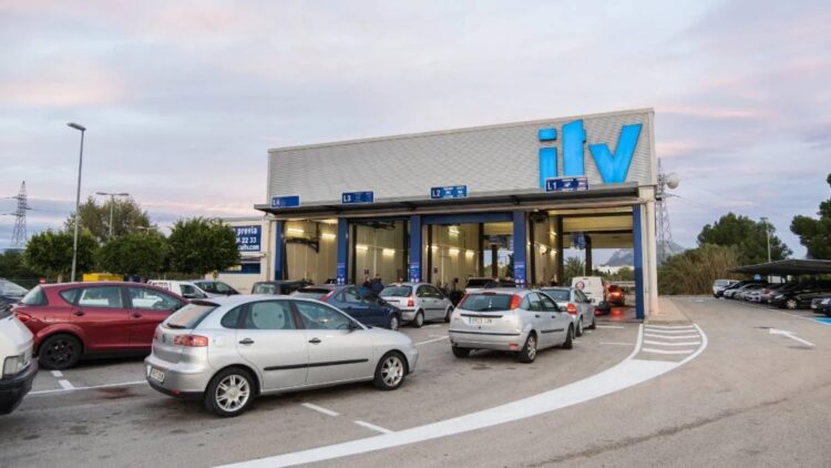 Confirmado: estos 9 consejos te ayudarán a pasar la ITV a la primera... y evitar una multa de hasta 500 euros 1 Estos 9 consejos te ayudarán a pasar la ITV a la primera