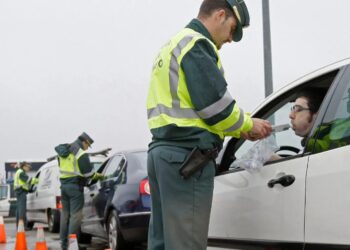 La DGT lo hace oficial: conducir tras ‘una cervecita’