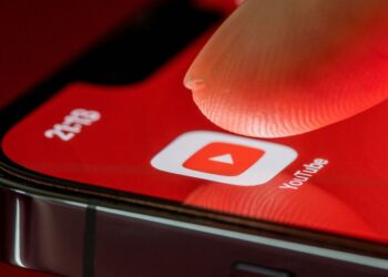 Una nueva estafa ofrece falsos empleos en YouTube