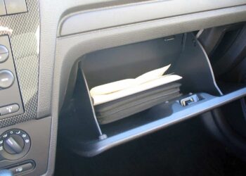 Llevar esto en la guantera puede terminar en disgusto