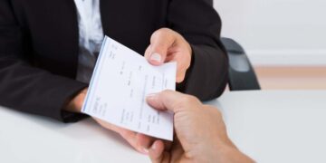 Este octubre cobraremos antes nuestras nóminas